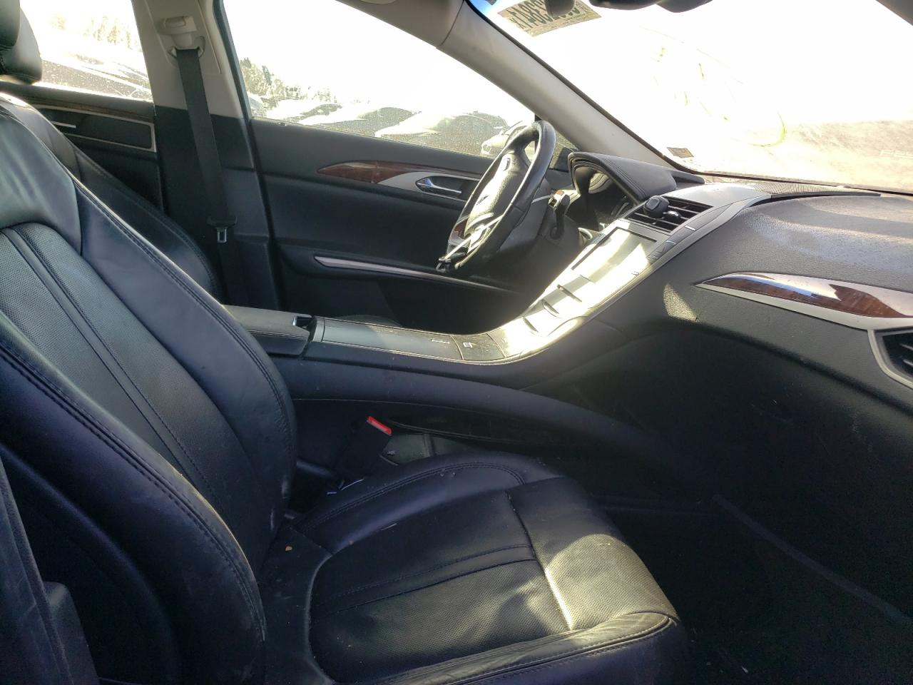 Photo 5 from auction – 2014 LINCOLN MKZ HYBRID with VIN 3LN6L2LU4ER809029