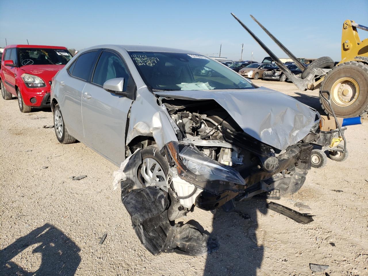 TOYOTA COROLLA L 2018 with VIN 5YFBURHE0JP845309 - Photo from auction