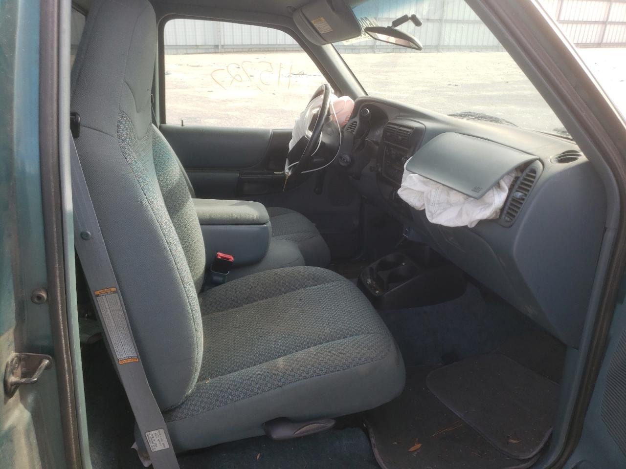 Photo 5 from auction – 1998 FORD RANGER with VIN 1FTYR10C6WTA21564