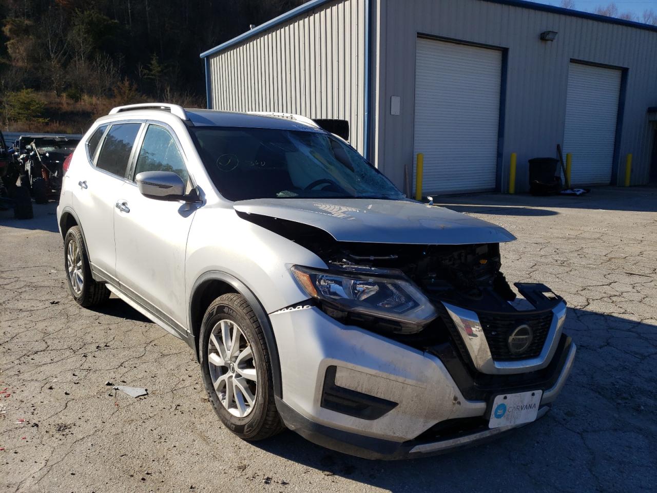 NISSAN ROGUE S 2018 with VIN KNMAT2MV0JP618599 - Photo from auction