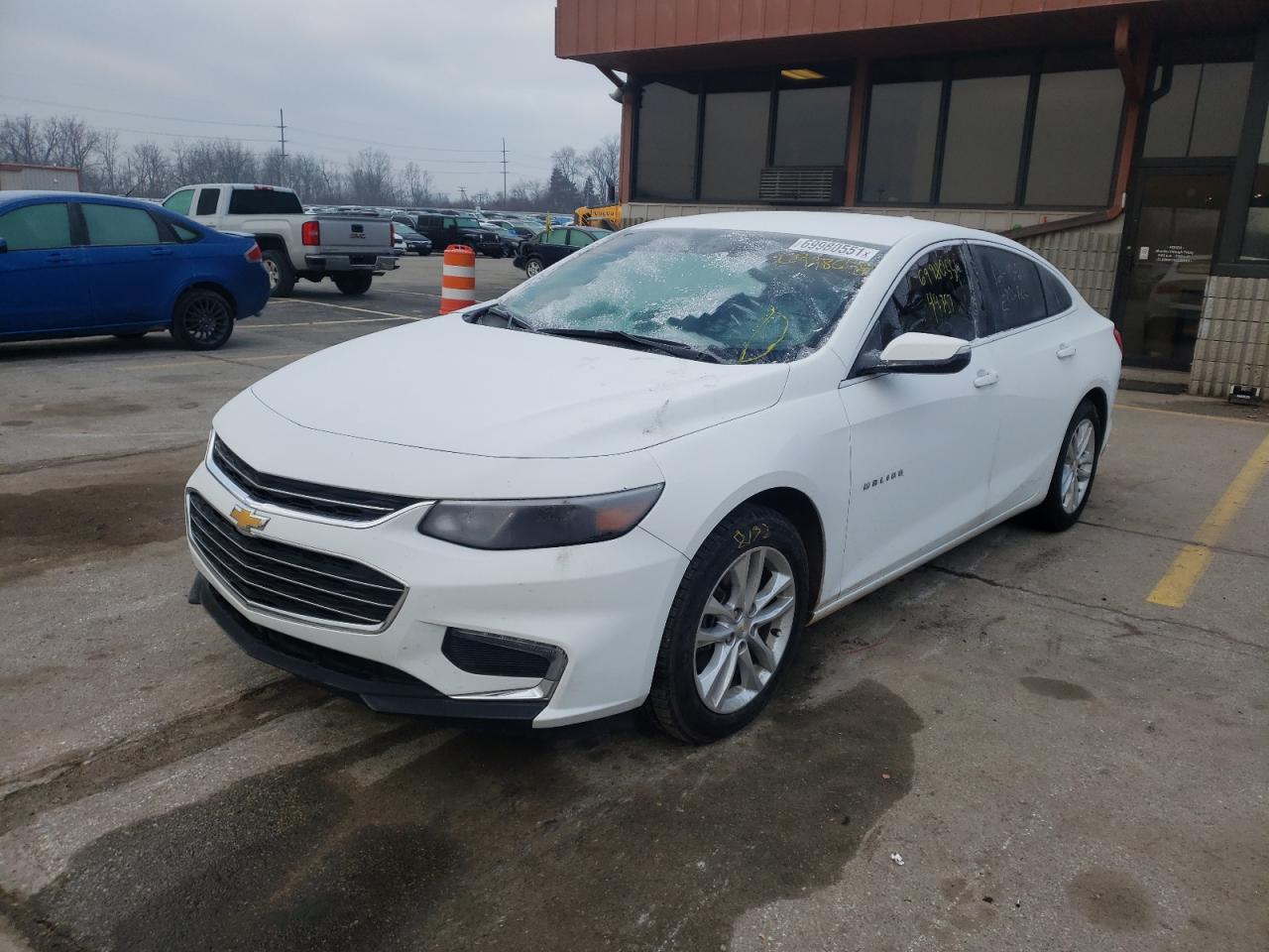 Photo 2 from auction – 2018 CHEVROLET MALIBU with VIN 1G1ZD5ST1JF192861