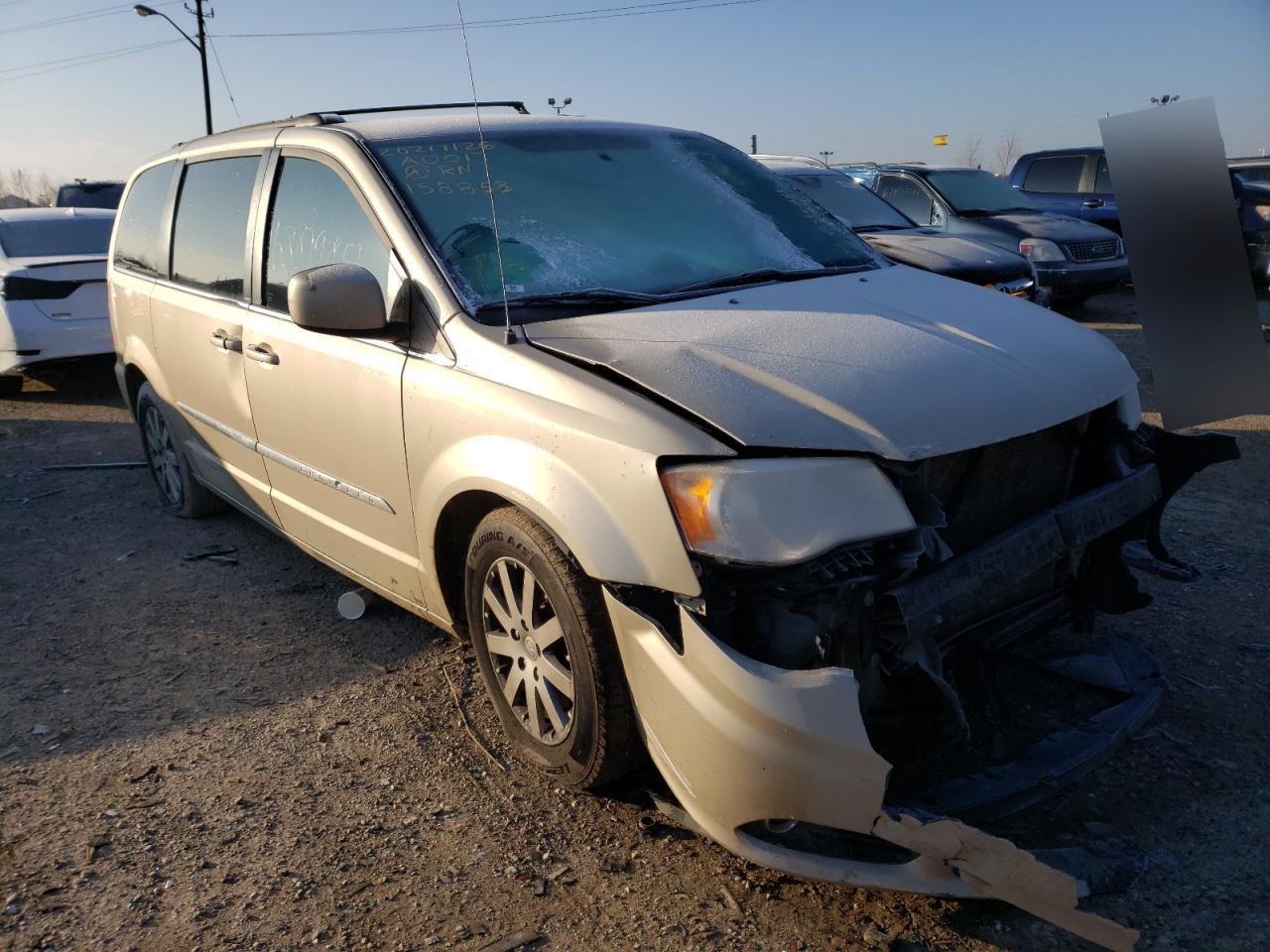 Photo 1 from auction – 2014 CHRYSLER TOWN & COU with VIN 2C4RC1BG2ER158853