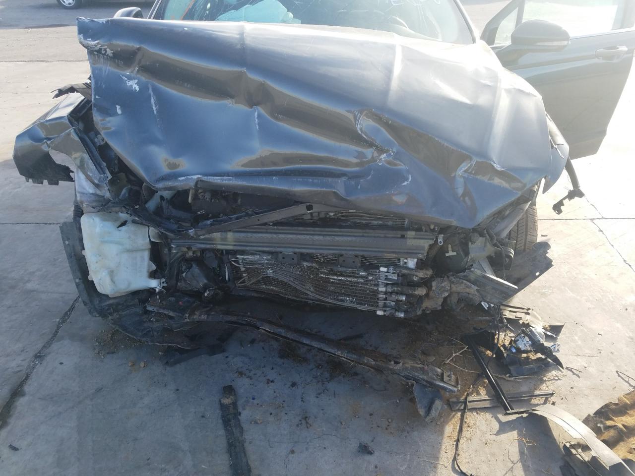 Photo 7 from auction – 2016 FORD FUSION SE with VIN 3FA6P0LU4GR389360