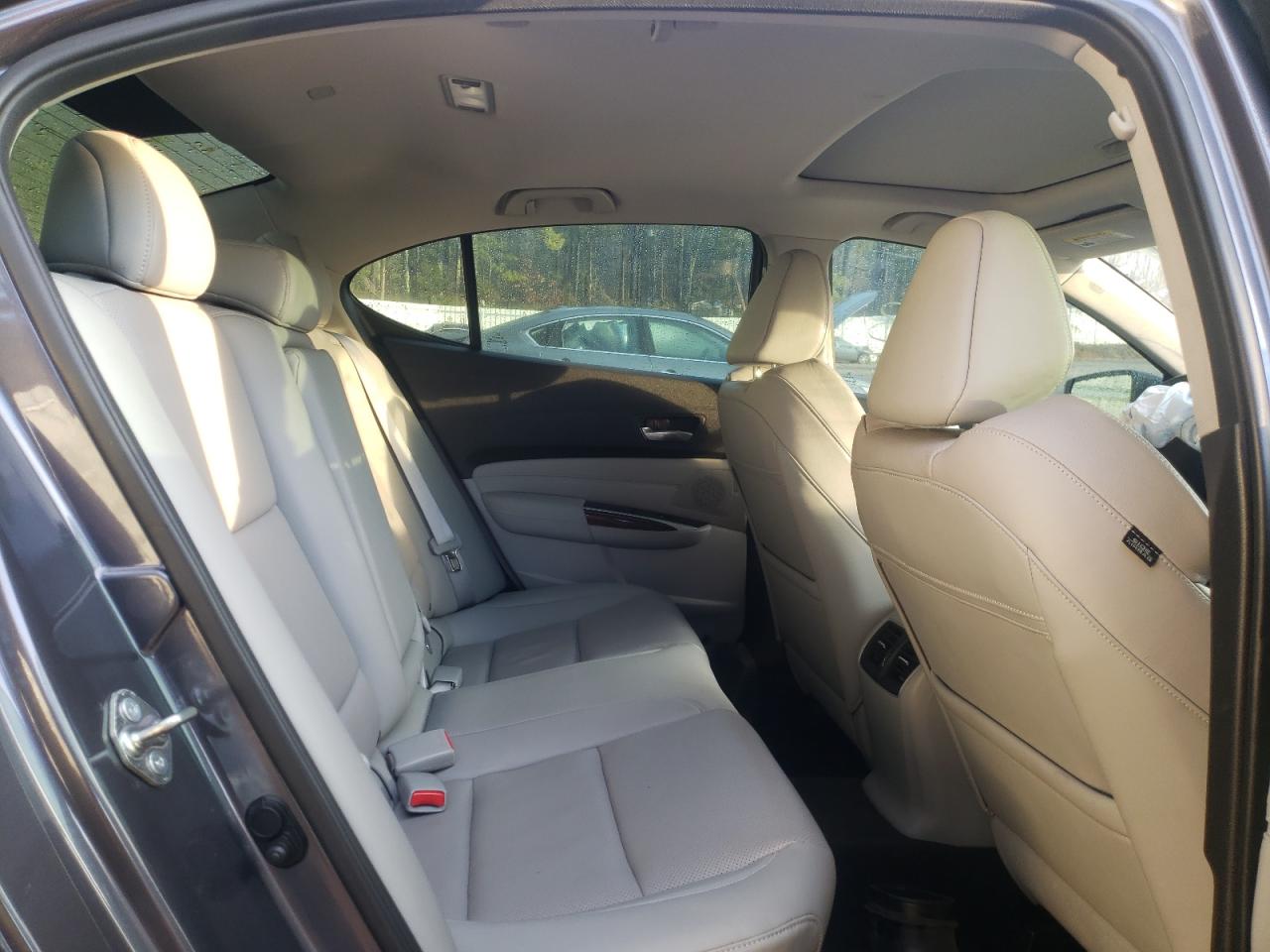 Photo 6 from auction – 2017 ACURA TLX TECH with VIN 19UUB1F55HA003293