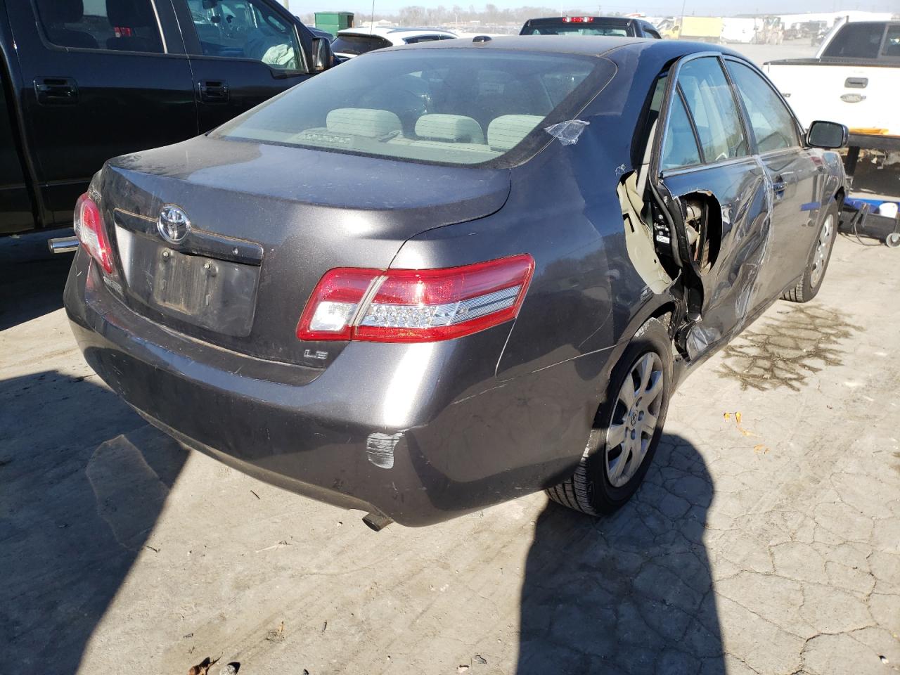 Photo 4 from auction – 2011 TOYOTA CAMRY BASE with VIN 4T4BF3EKXBR146003