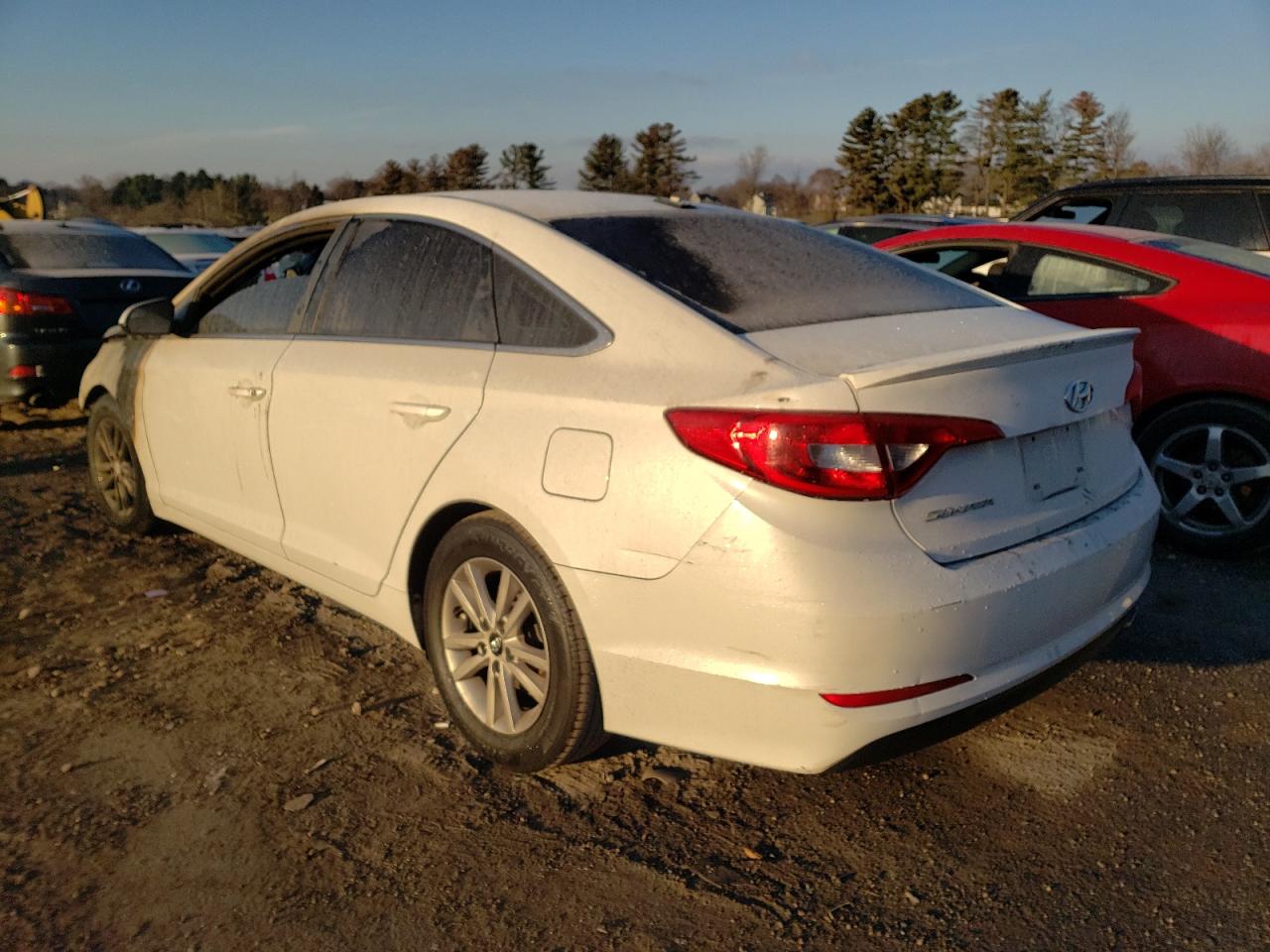 Photo 3 from auction – 2015 HYUNDAI SONATA SE with VIN 5NPE24AF7FH078023
