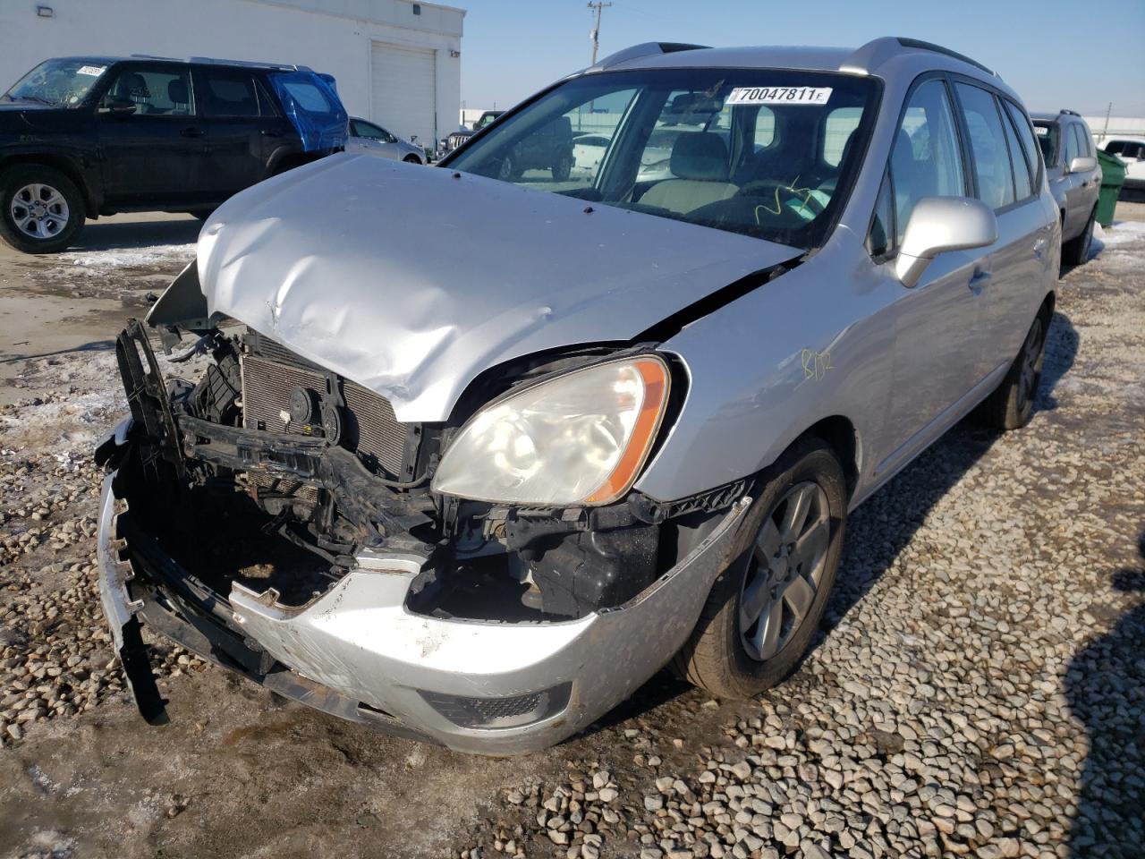 Photo 2 from auction – 2007 KIA RONDO BASE with VIN KNAFG525077070298