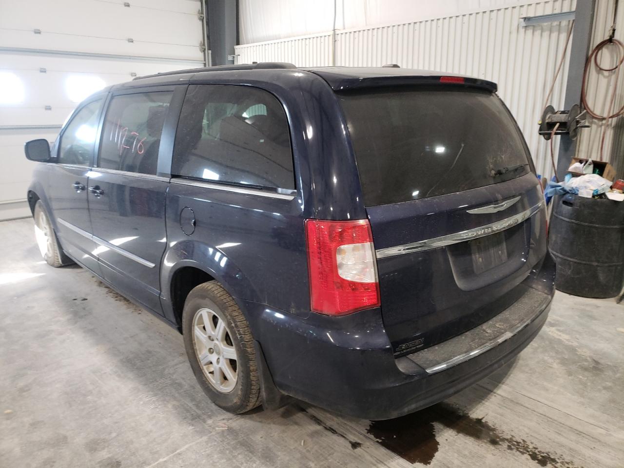 Photo 3 from auction – 2012 CHRYSLER TOWN & COU with VIN 2C4RC1BG8CR233519