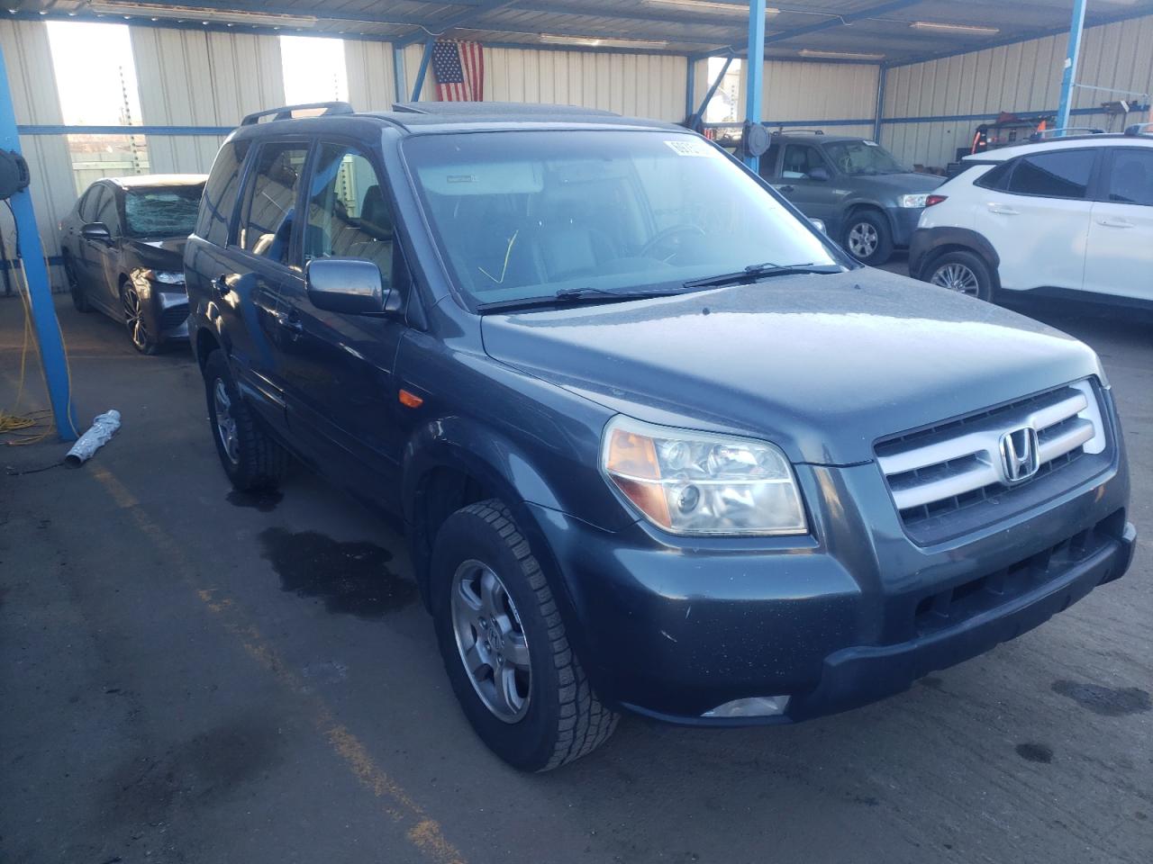 HONDA PILOT EX 2006 with VIN 2HKYF18536H516596 - Photo from auction