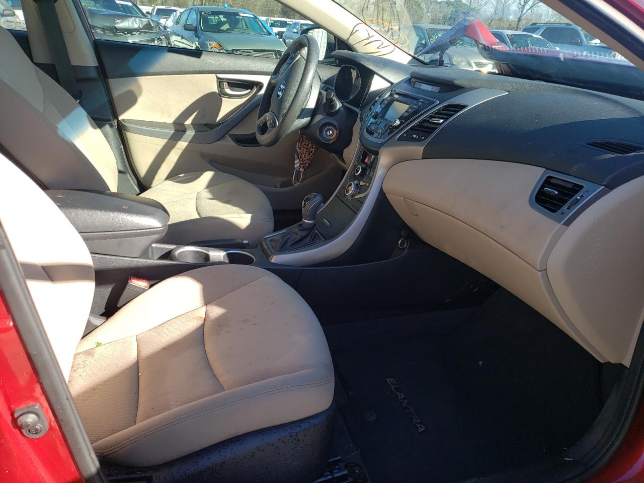 Photo 5 from auction – 2016 HYUNDAI ELANTRA SE with VIN 5NPDH4AE5GH723626