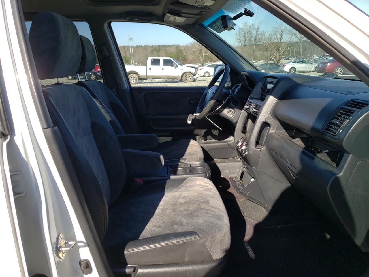 Photo 5 from auction – 2003 HONDA CR-V EX with VIN SHSRD78803U122306