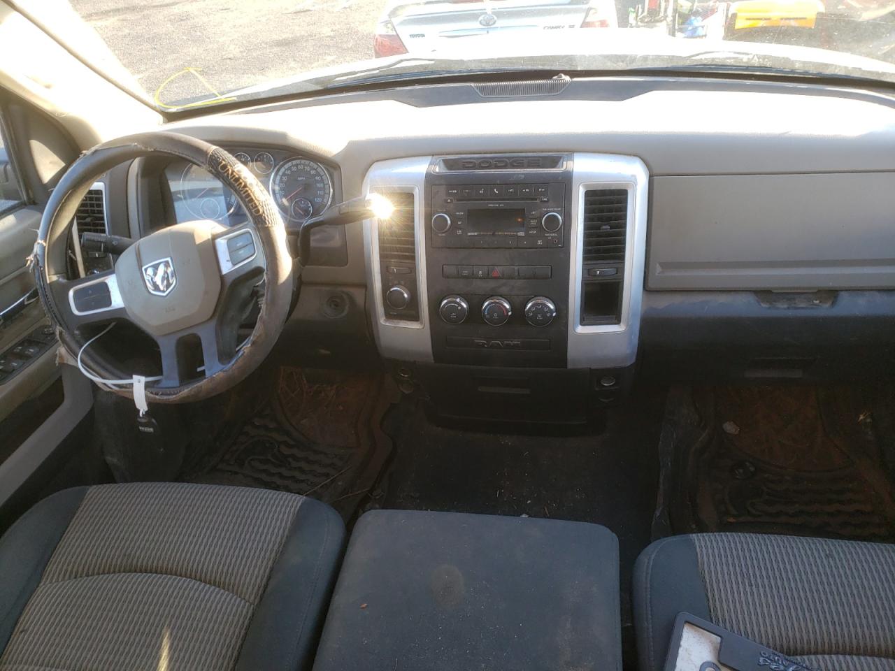 Photo 9 from auction – 2010 DODGE RAM 1500 with VIN 1D7RV1GPXAS207105