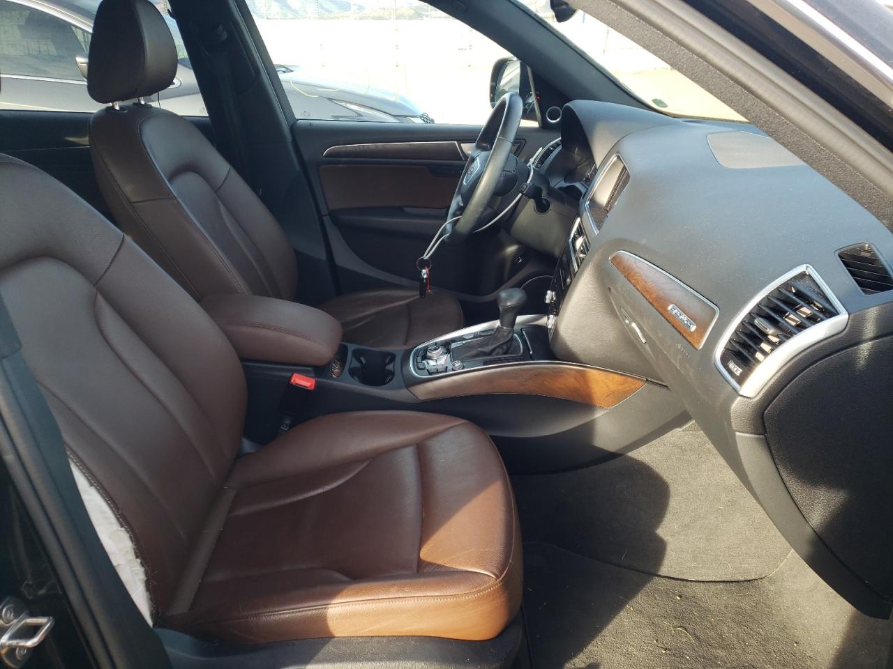 Photo 5 from auction – 2016 AUDI Q5 PREMIUM with VIN WA1L2AFP0GA088080
