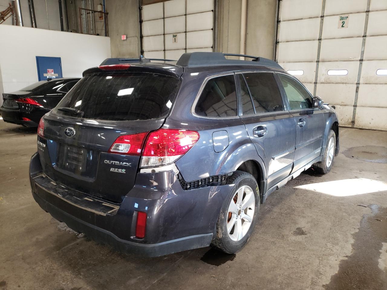 Photo 4 from auction – 2013 SUBARU OUTBACK 2. with VIN 4S4BRBKC7D3321468