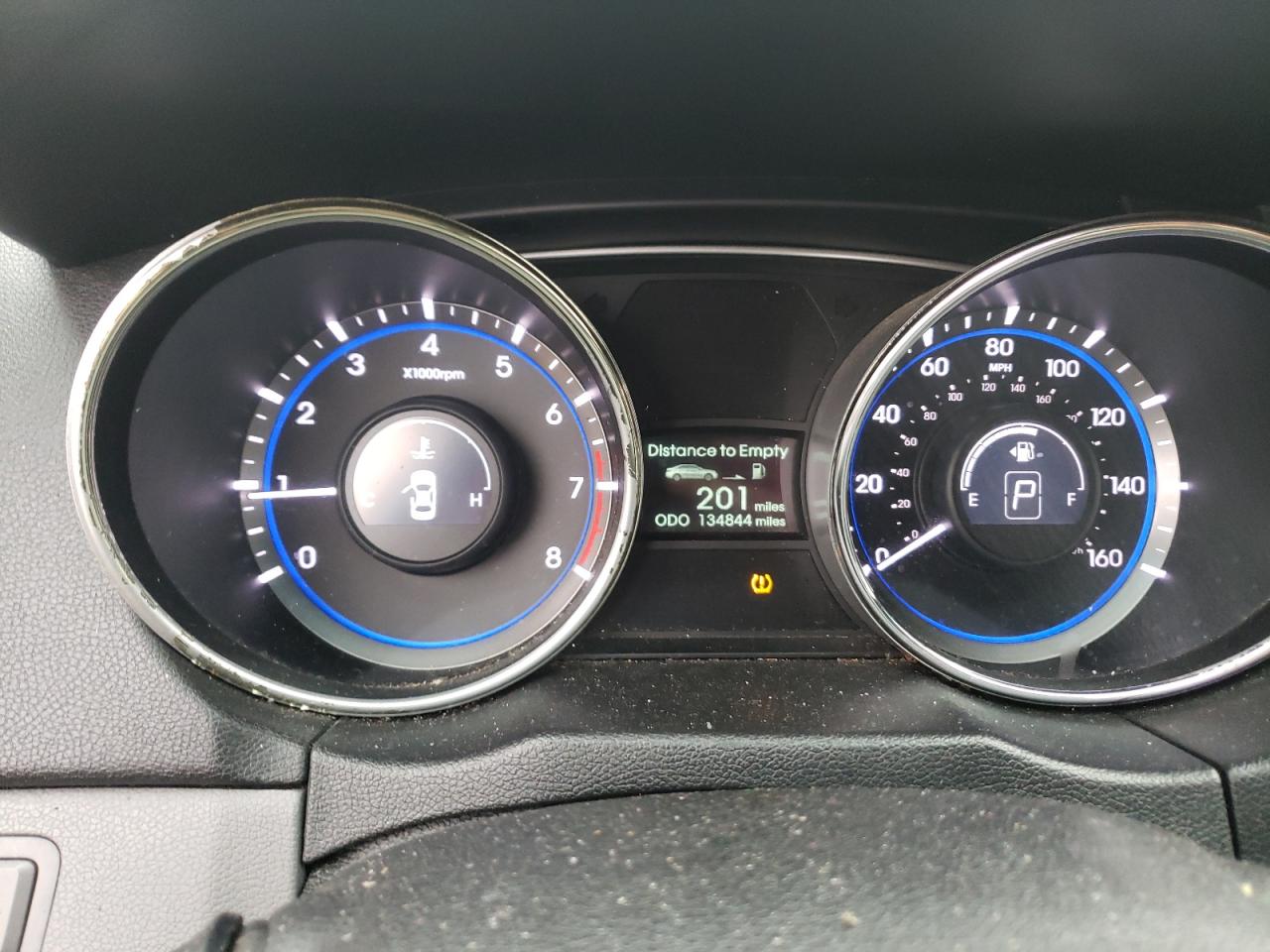 Foto 8 de la subasta – 2011 HYUNDAI SONATA con VIN 5NPEB4AC8BH041689