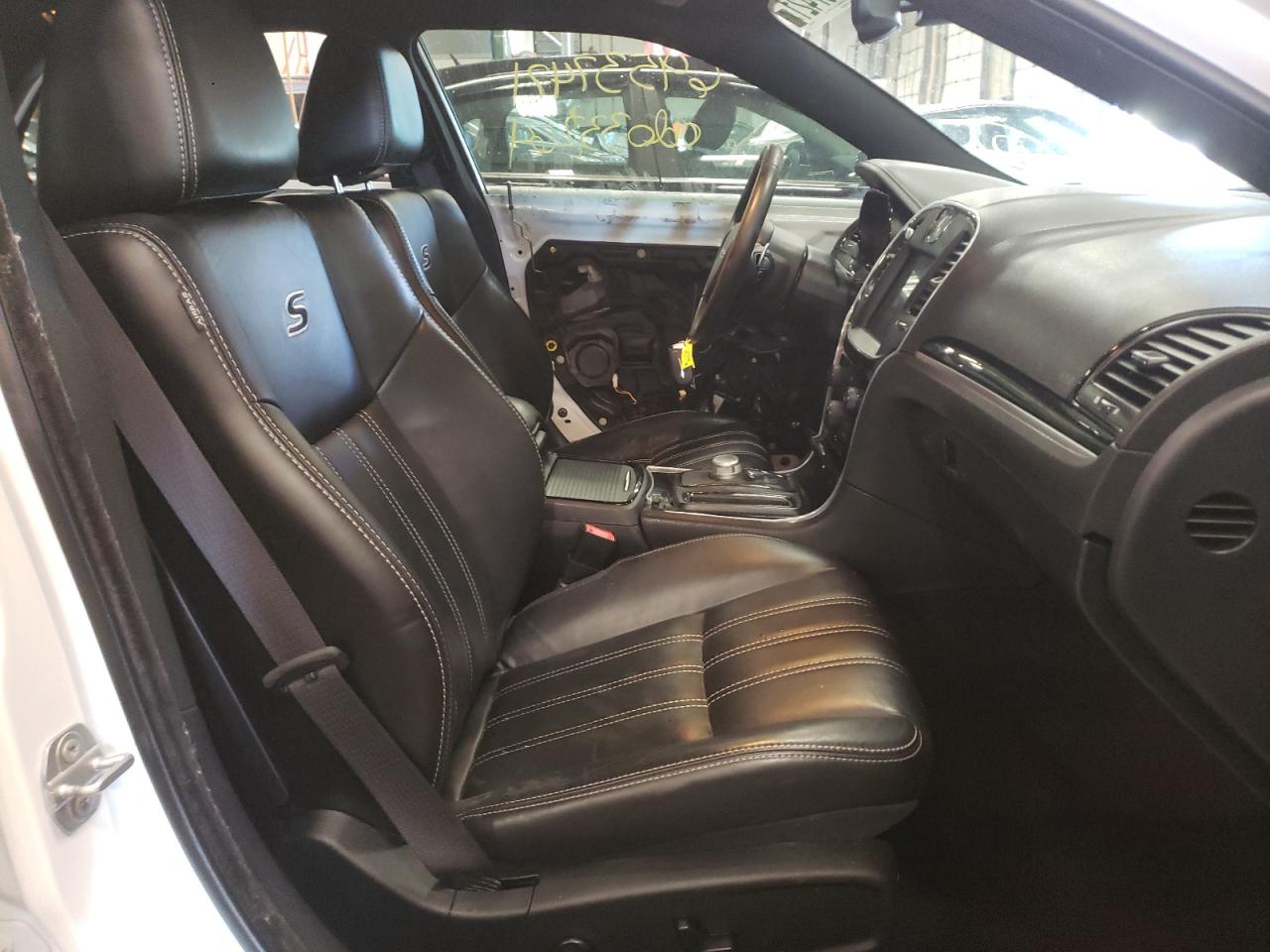 Photo 5 from auction – 2017 CHRYSLER 300 S with VIN 2C3CCAGG2HH597337