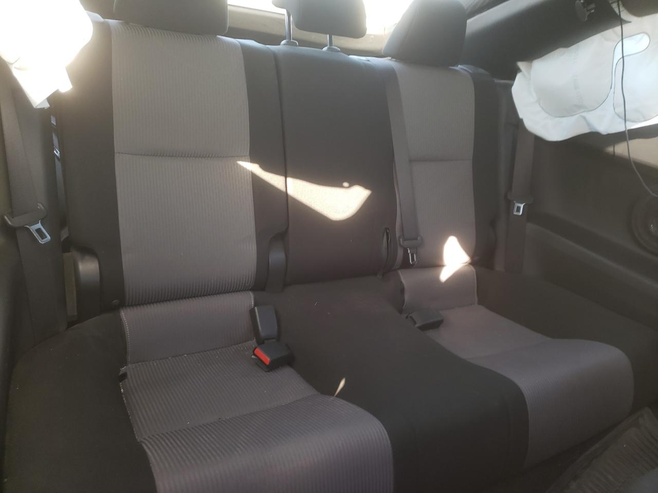 Photo 6 from auction – 2016 TOYOTA SCION TC with VIN JTKJF5C77GJ020851