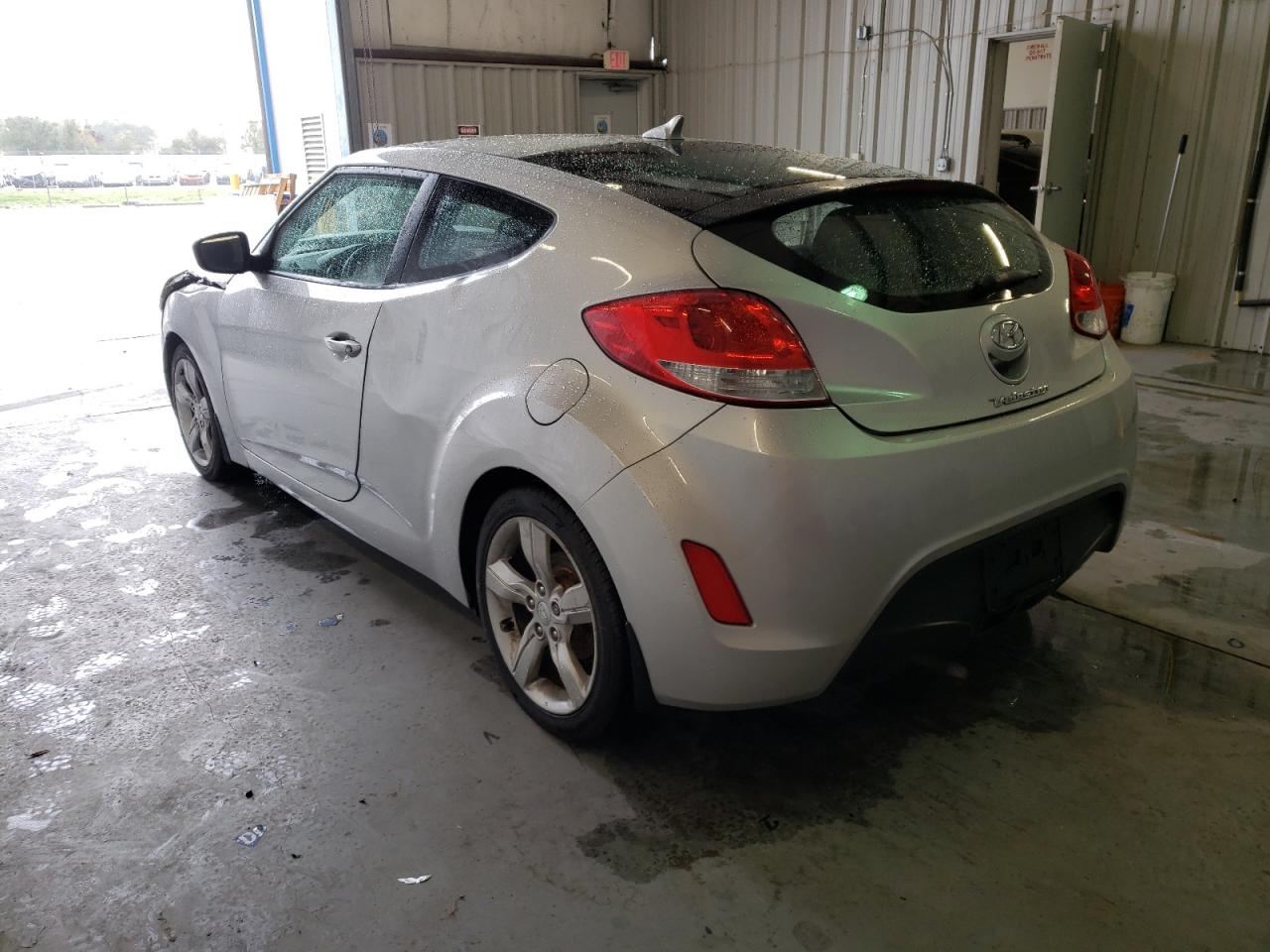 Photo 3 from auction – 2012 HYUNDAI VELOSTER with VIN KMHTC6ADXCU078870
