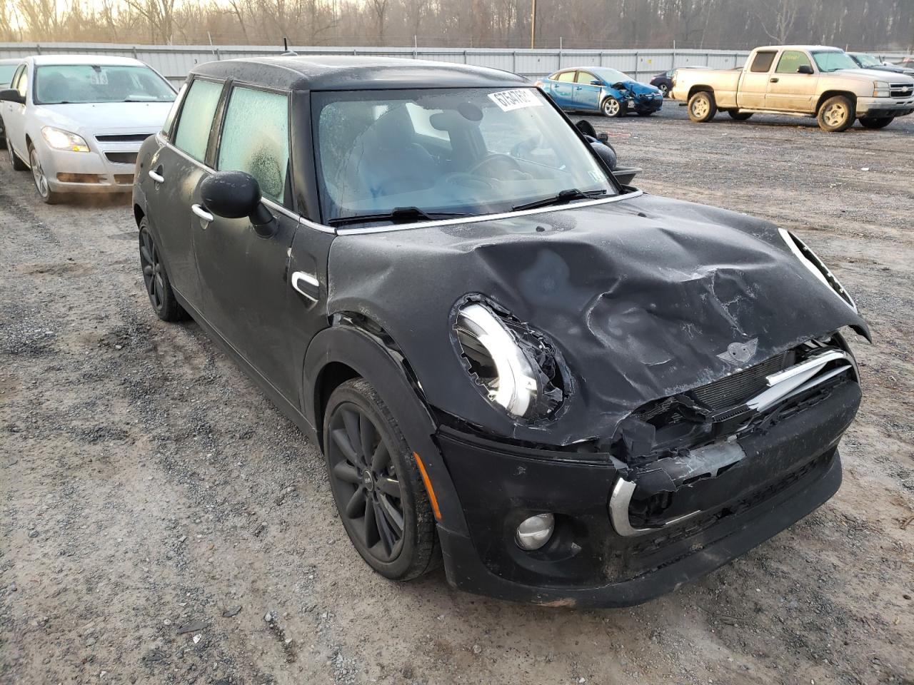 MINI COOPER 2015 with VIN WMWXS5C56FT836977 - Photo from auction