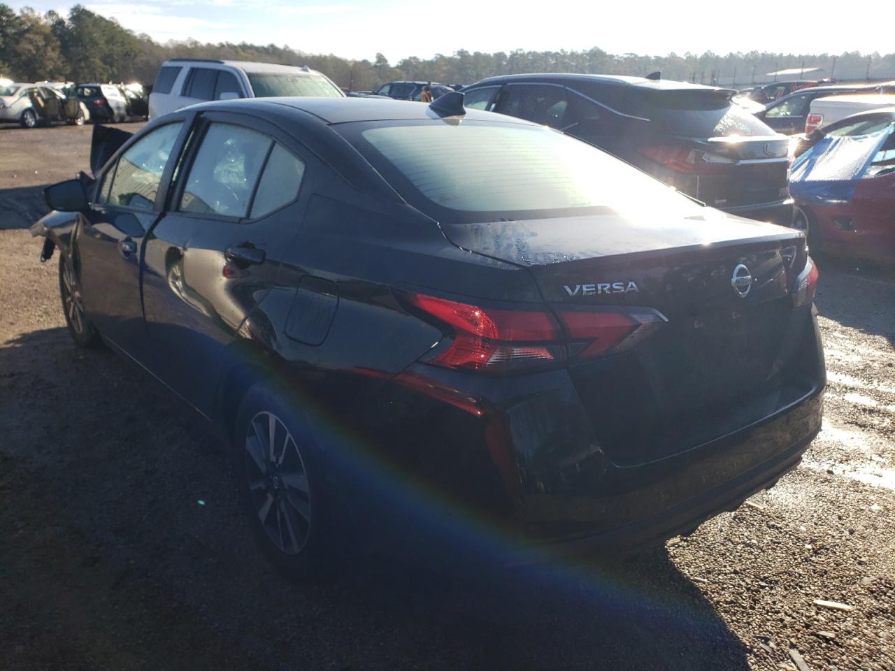 Photo 3 from auction – 2020 NISSAN VERSA with VIN 3N1CN8EV8LL805384