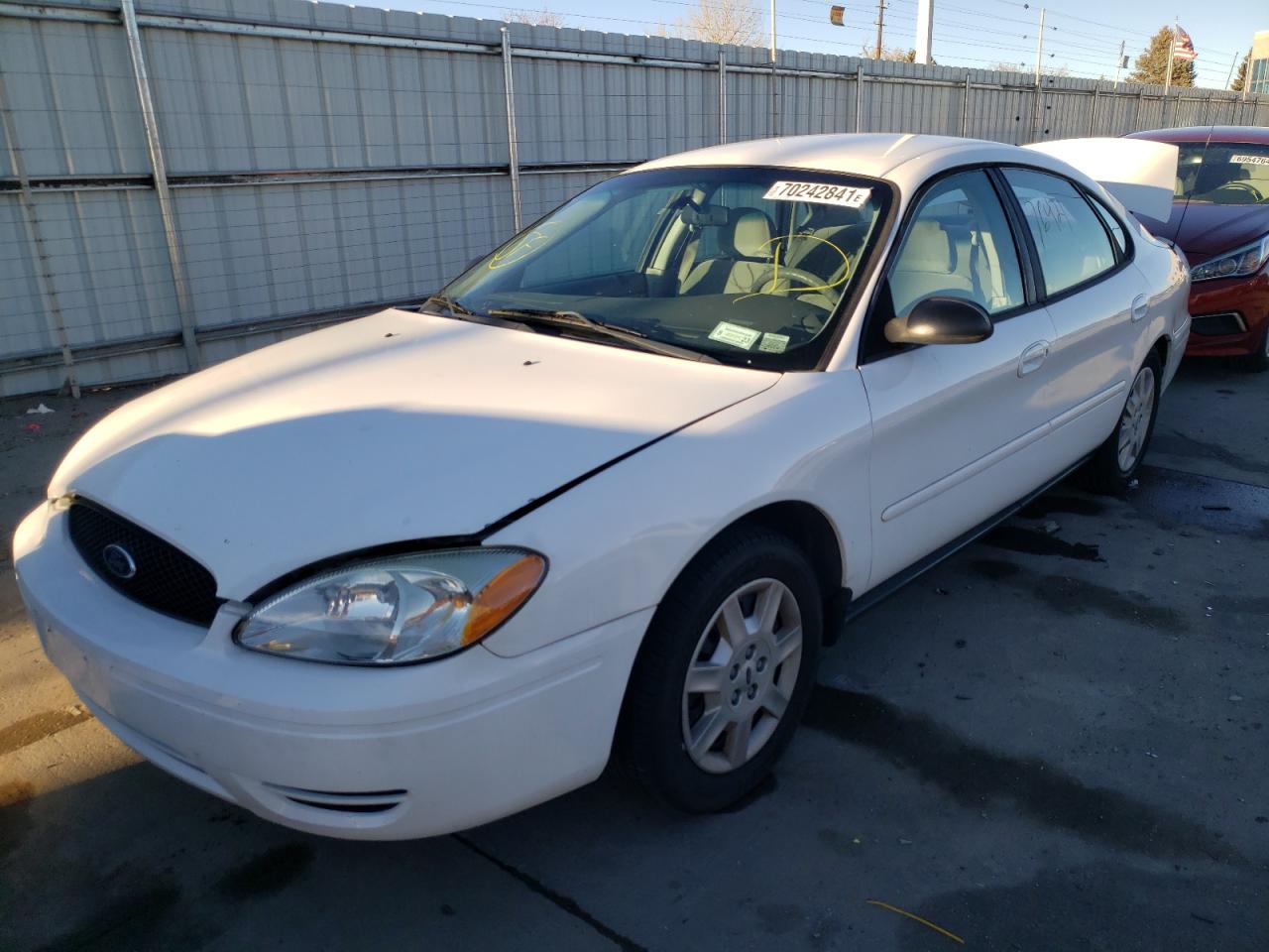 صورة رقم 2 من المزاد - 2006 FORD TAURUS SE مع VIN 1FAFP53216A261243