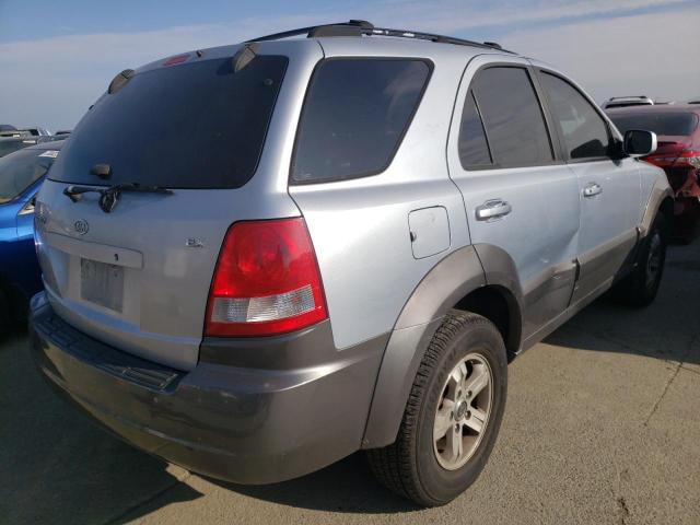 Photo 4 from auction – 2004 KIA SORENTO EX with VIN KNDJD733145245583