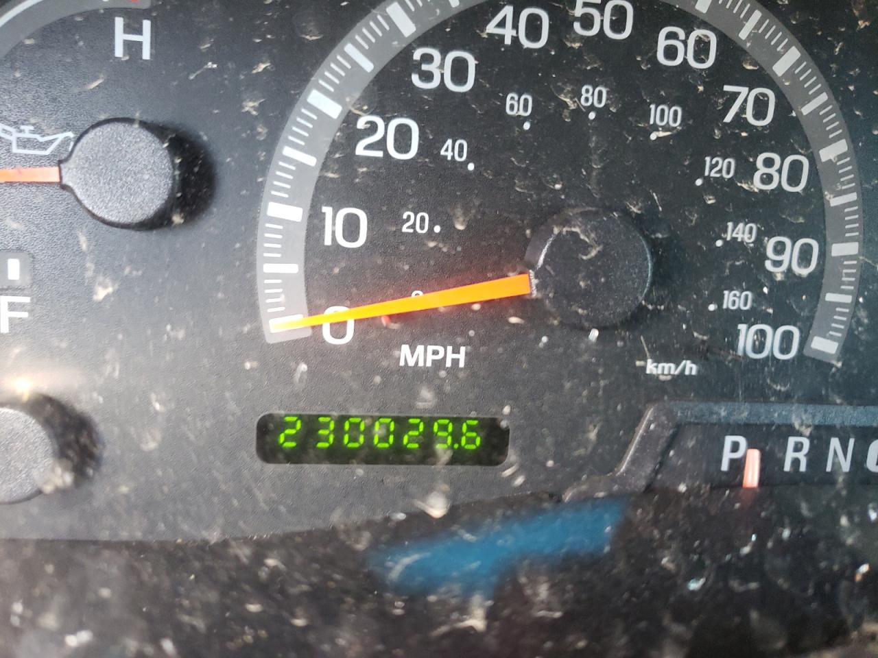 Photo 8 from auction – 1999 FORD EXPEDITION with VIN 1FMPU18L6XLA41065