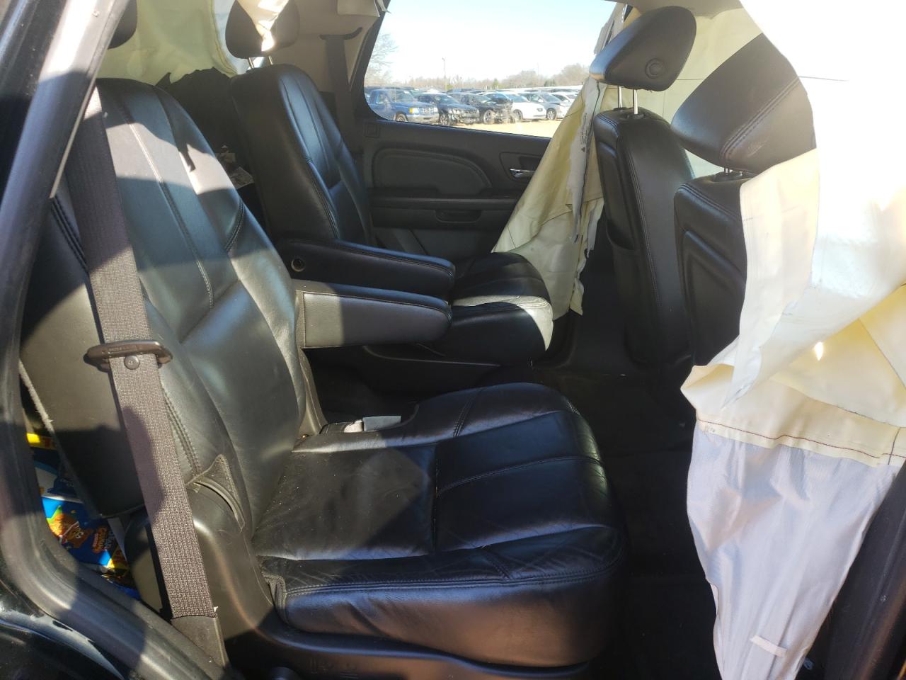 Photo 6 from auction – 2008 GMC YUKON DENA with VIN 1GKEC63828J162885