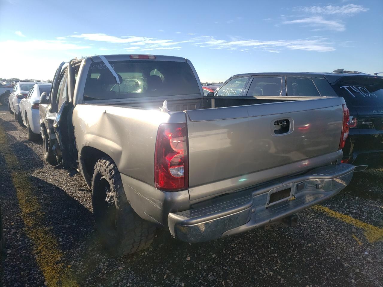 Photo 3 from auction – 2003 CHEVROLET SILVERADO with VIN 2GCEC19V131272051