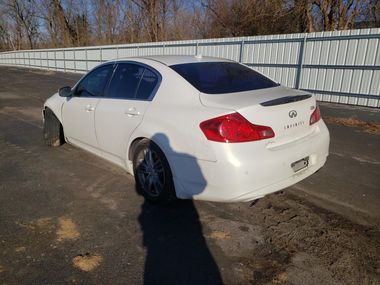 Photo 3 from auction – 2011 INFINITI G37 with VIN JN1CV6AR5BM355808