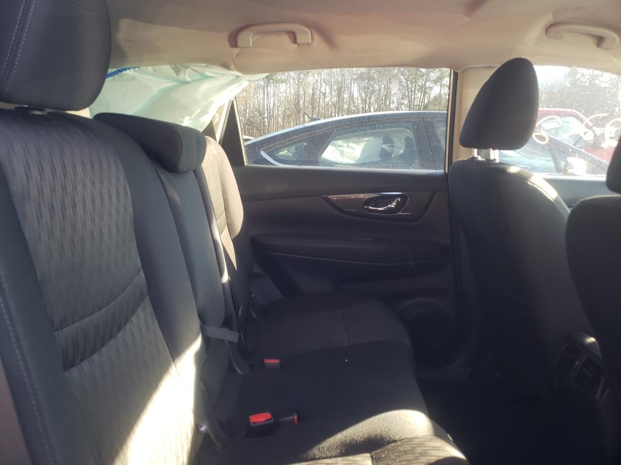 Photo 6 from auction – 2019 NISSAN ROGUE S with VIN 5N1AT2MT7KC744591