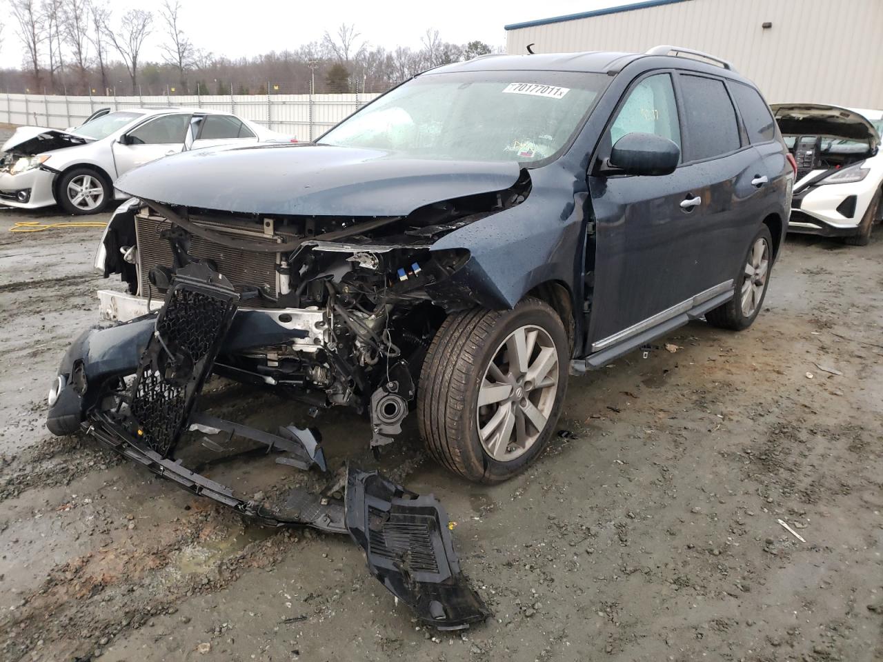 Photo 2 from auction – 2013 NISSAN PATHFINDER with VIN 5N1AR2MM5DC656875