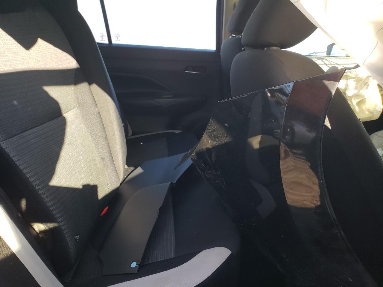 Photo 6 from auction – 2020 NISSAN VERSA with VIN 3N1CN8EV8LL805384