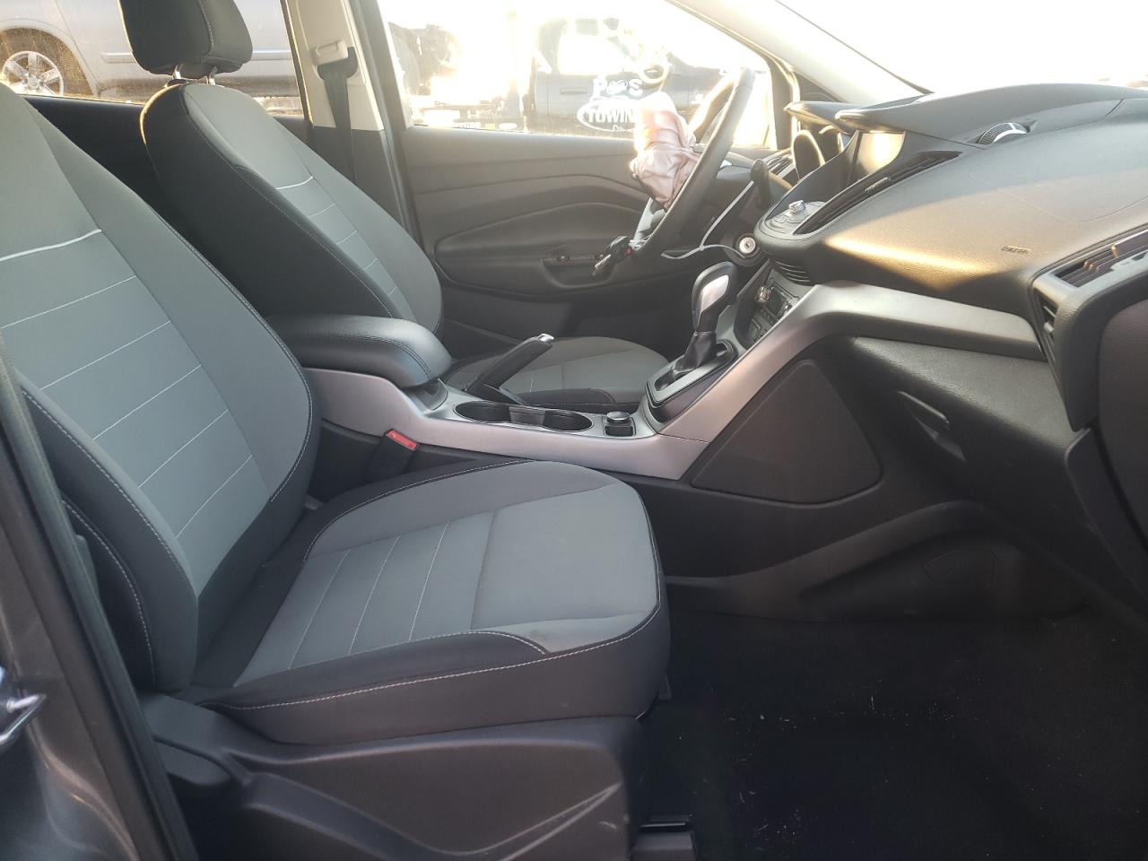 Photo 5 from auction – 2014 FORD ESCAPE SE with VIN 1FMCU9G98EUC38927