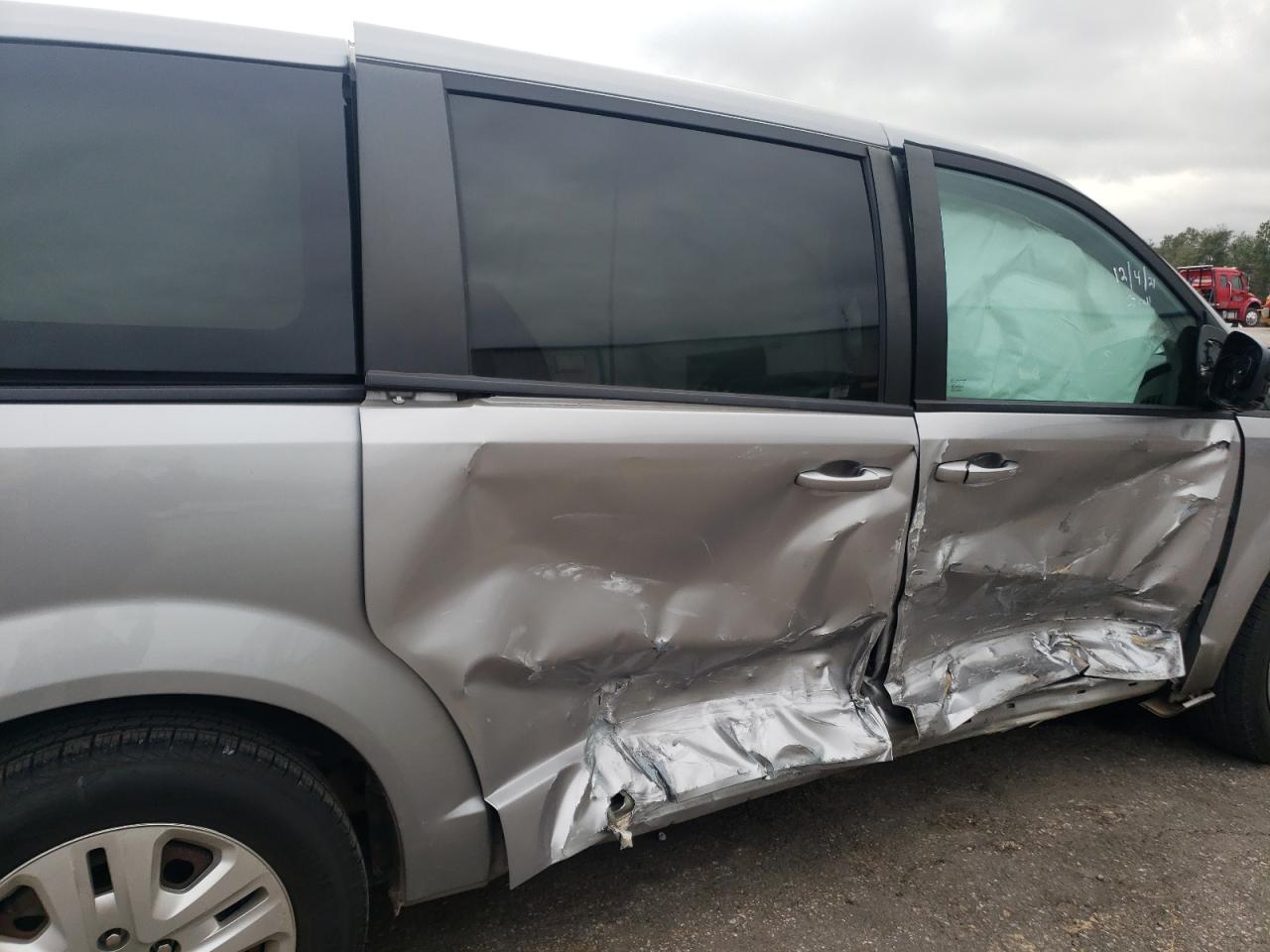 Photo 6 from auction – 2018 DODGE GRAND CARA with VIN 2C4RDGBG2JR324010