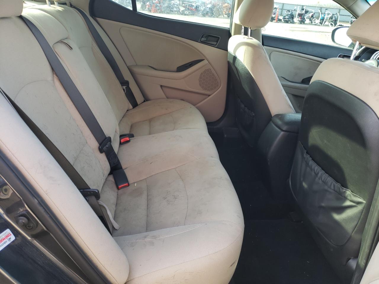 Photo 6 from auction – 2015 KIA OPTIMA LX with VIN 5XXGM4A77FG519690