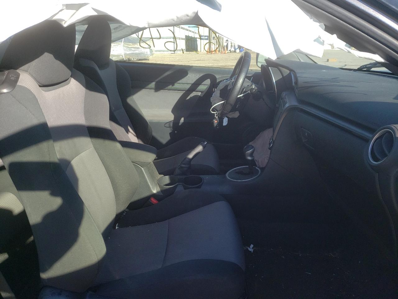 Photo 5 from auction – 2016 TOYOTA SCION TC with VIN JTKJF5C77GJ020851