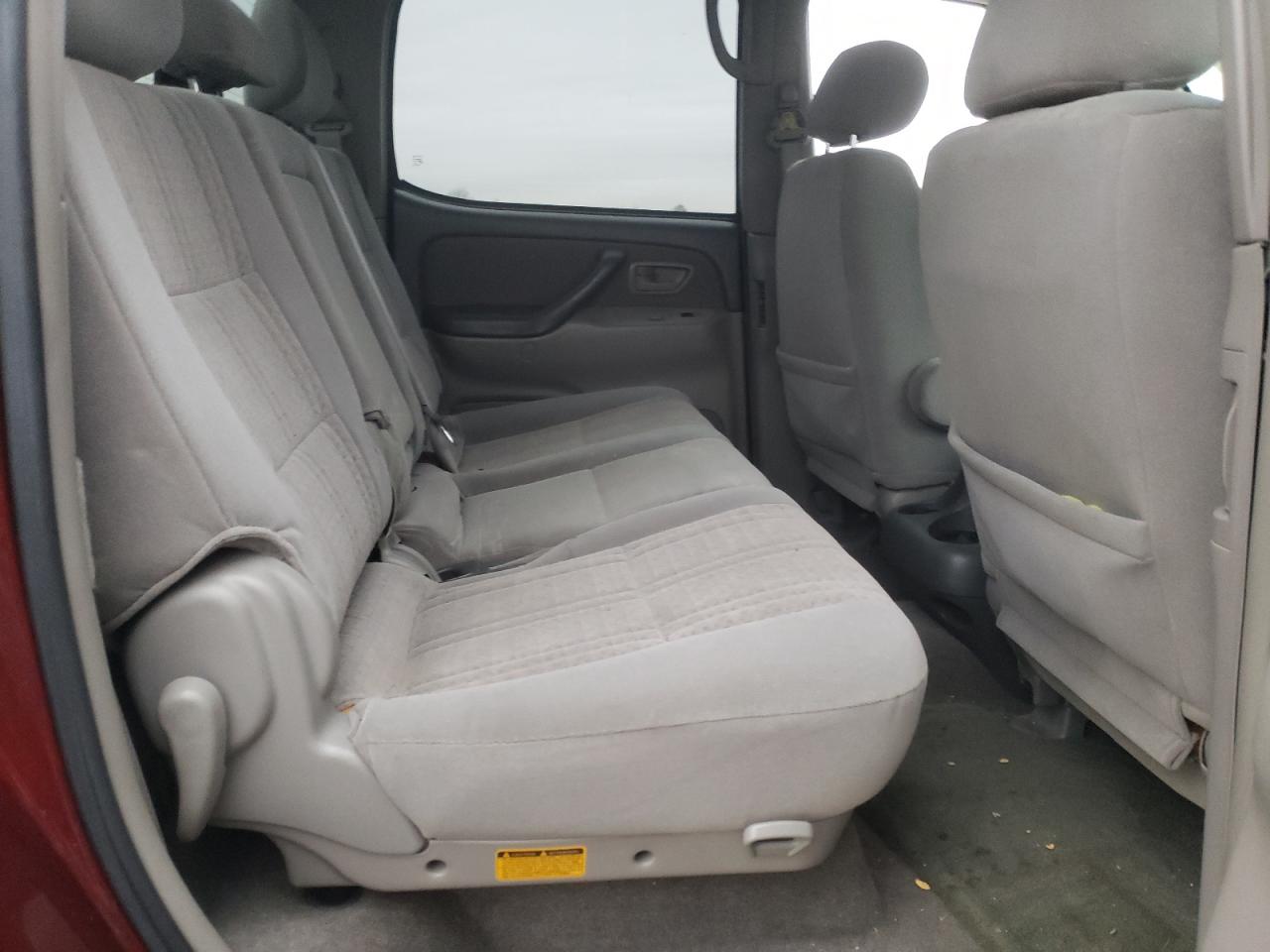 Photo 6 from auction – 2004 TOYOTA TUNDRA DOU with VIN 5TBDT44164S447723