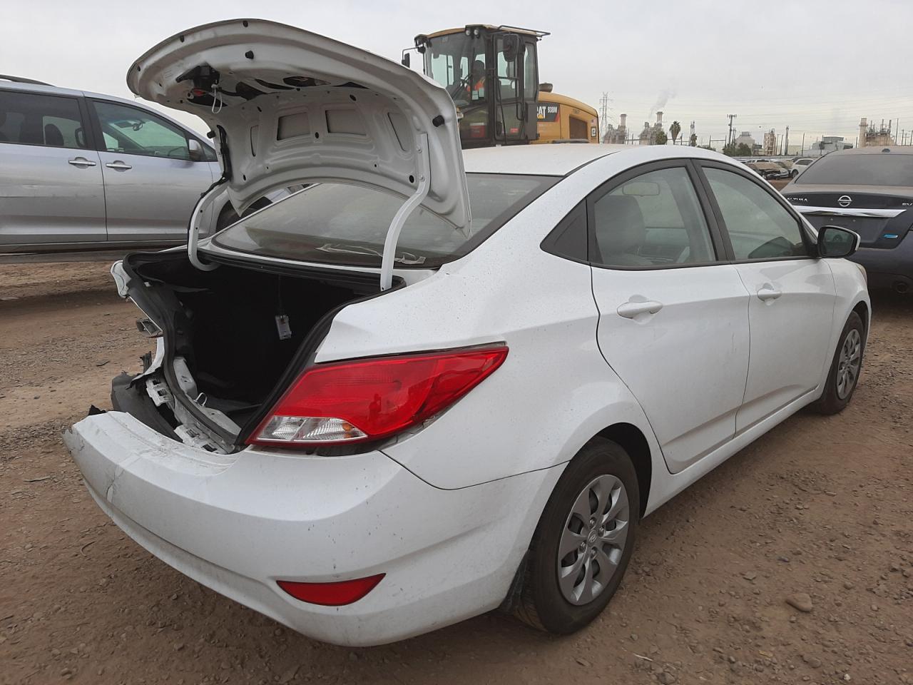 Photo 4 from auction – 2017 HYUNDAI ACCENT SE with VIN KMHCT4AE1HU338528
