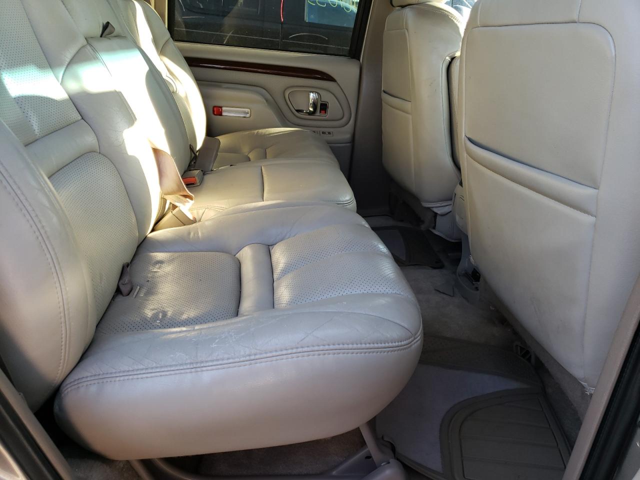 Photo 6 from auction – 2000 CADILLAC ESCALADE L with VIN 1GYEK63R3YR199866