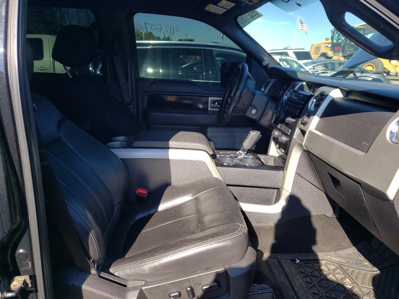 Photo 5 from auction – 2012 FORD F150 SUPER with VIN 1FTFW1CF3CFC50302
