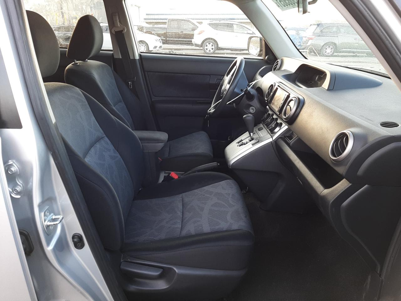 Photo 5 from auction – 2012 TOYOTA SCION XB with VIN JTLZE4FE9CJ020267