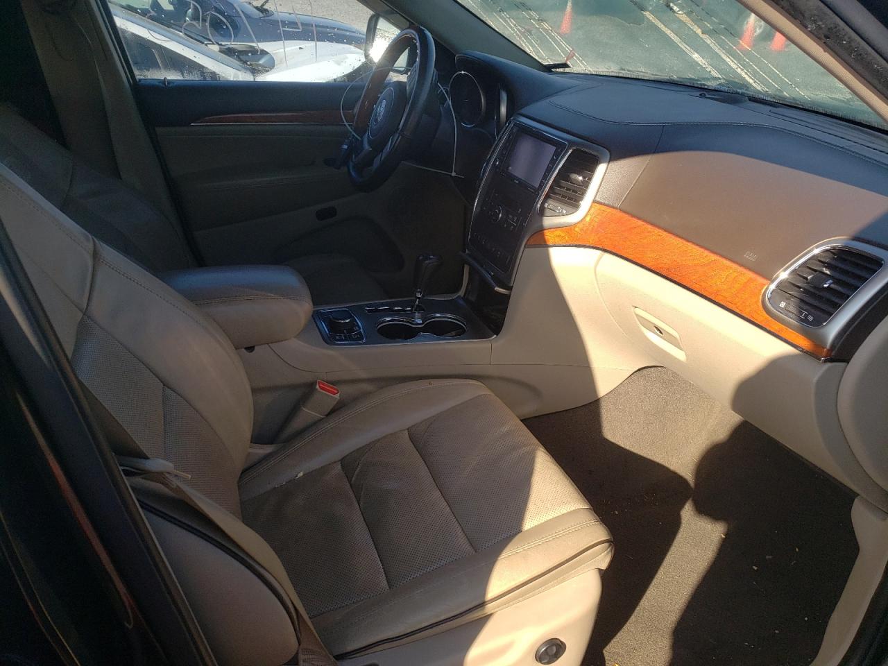 Photo 5 from auction – 2012 JEEP GRAND CHER with VIN 1C4RJFCT9CC124610