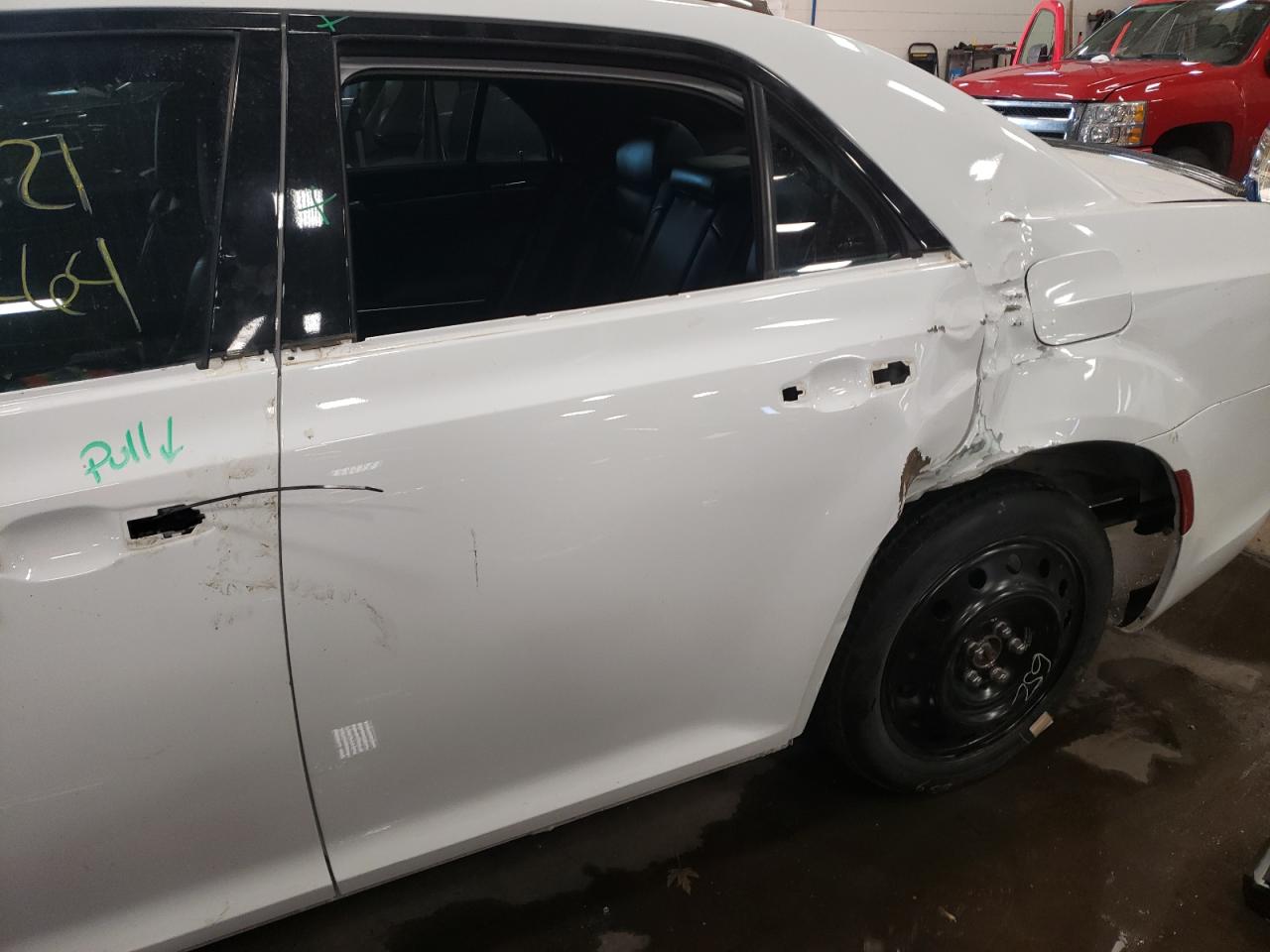 Photo 9 from auction – 2017 CHRYSLER 300 S with VIN 2C3CCAGG2HH597337