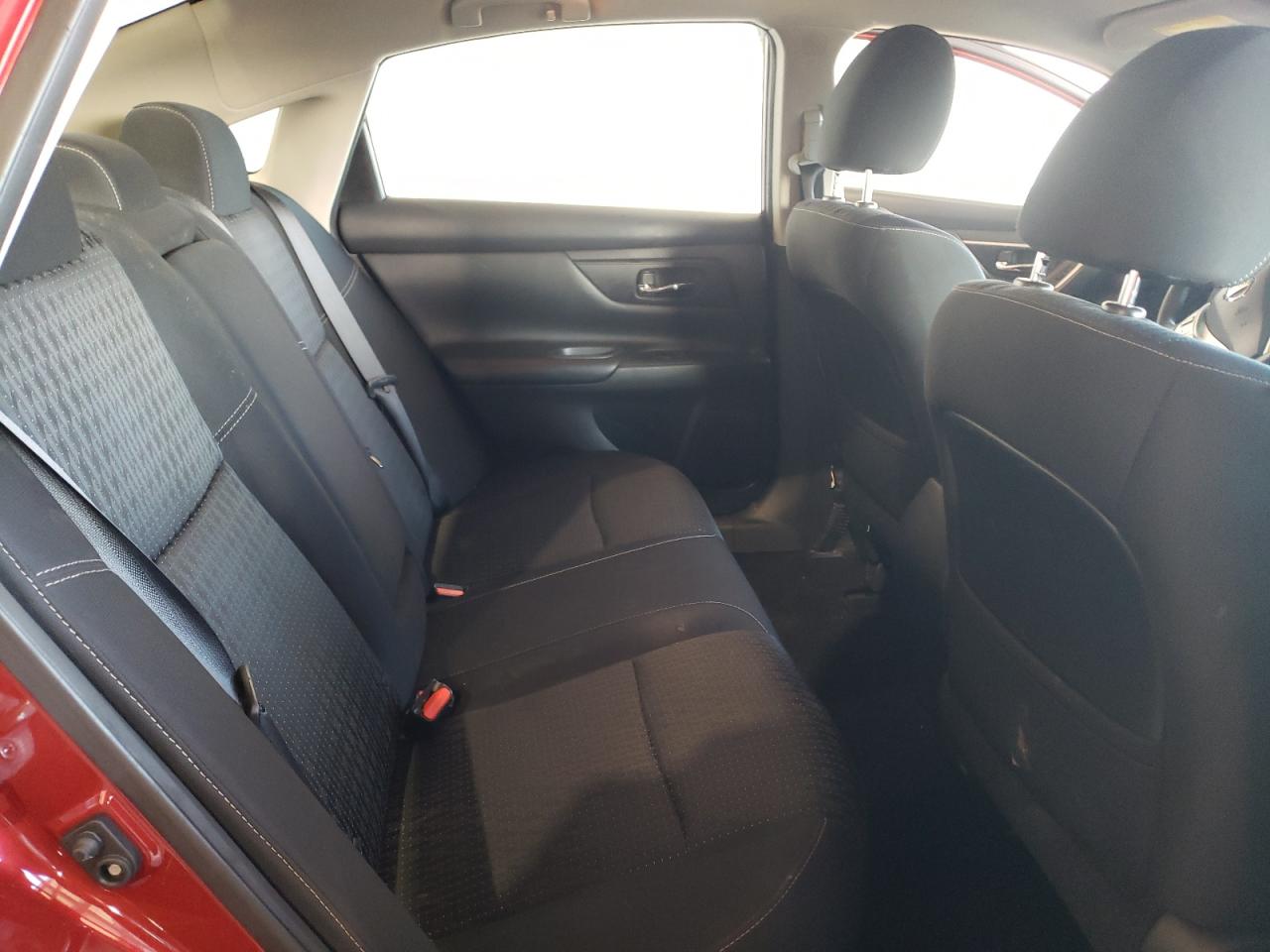 Photo 6 from auction – 2016 NISSAN ALTIMA 2.5 with VIN 1N4AL3AP5GN362787