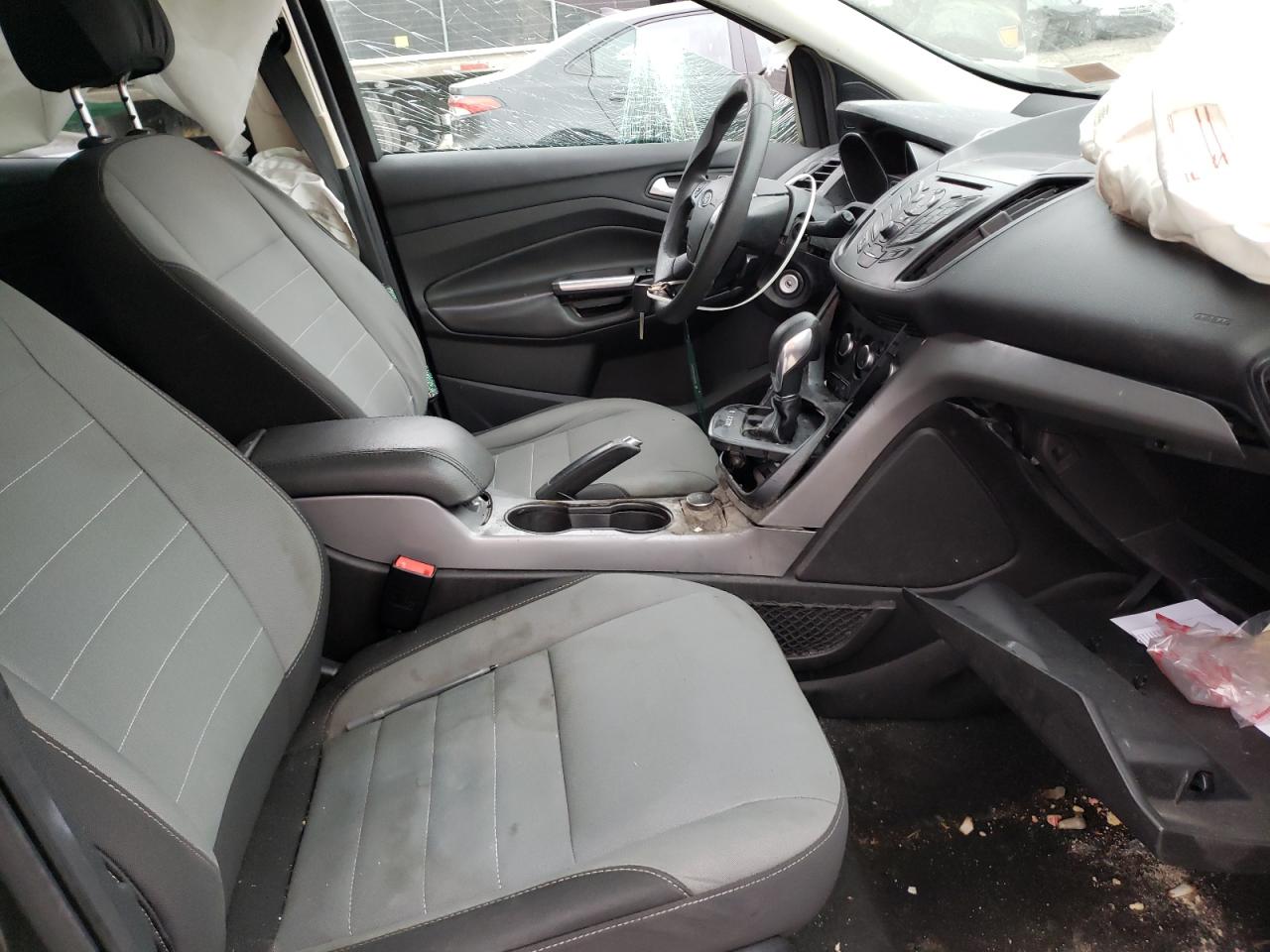 Photo 5 from auction – 2016 FORD ESCAPE SE with VIN 1FMCU0GX9GUB62874