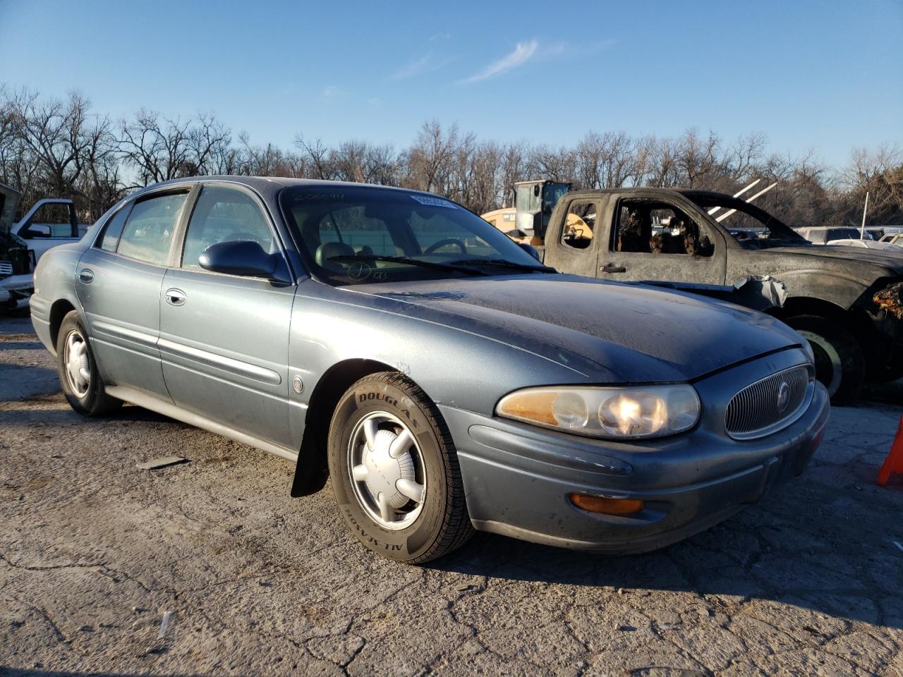 BUICK LESABRE LI 2000 with VIN 1G4HR54K7YU206644 - Photo from auction