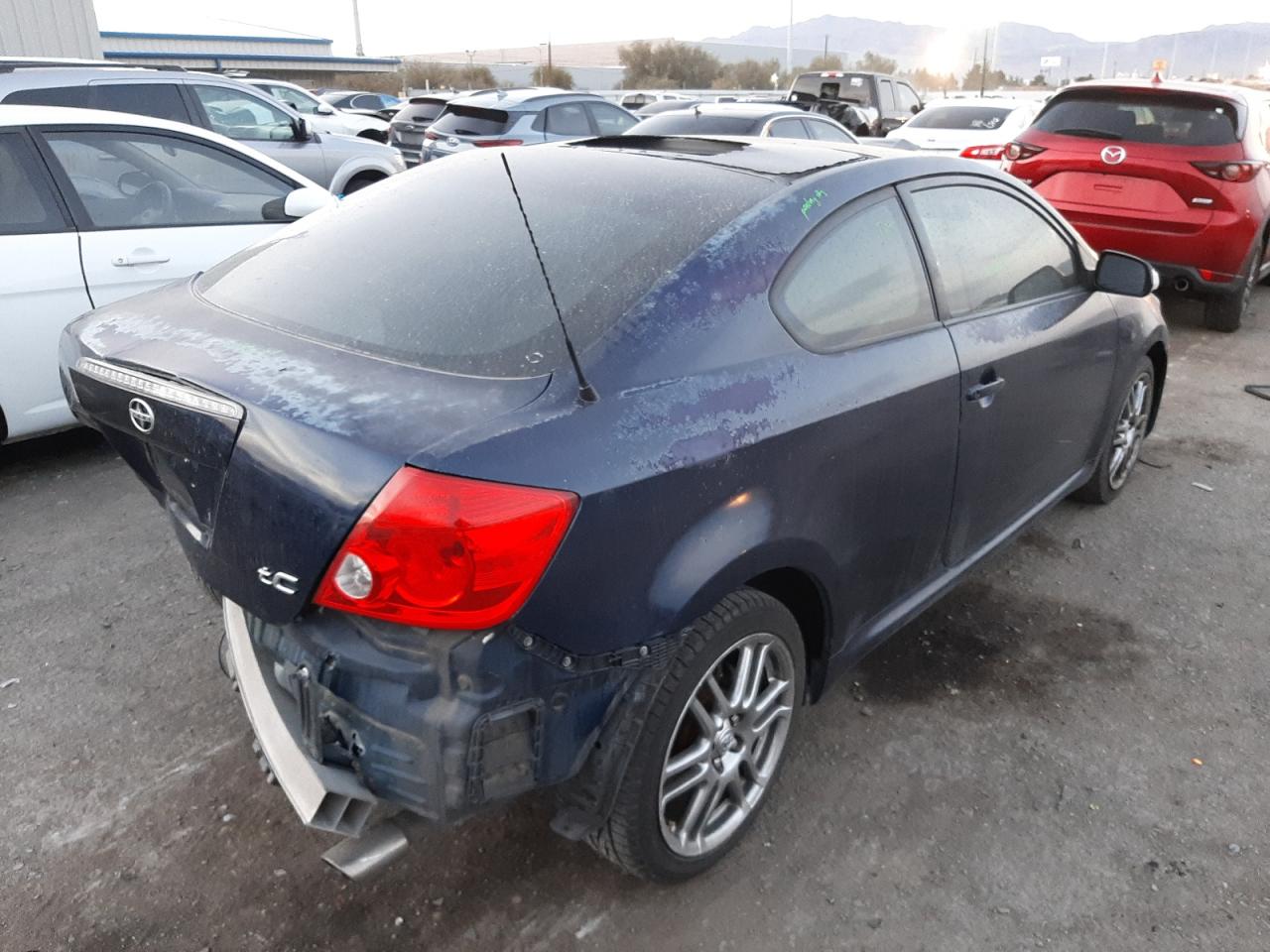 Photo 4 from auction – 2005 TOYOTA SCION TC with VIN JTKDE177650004727