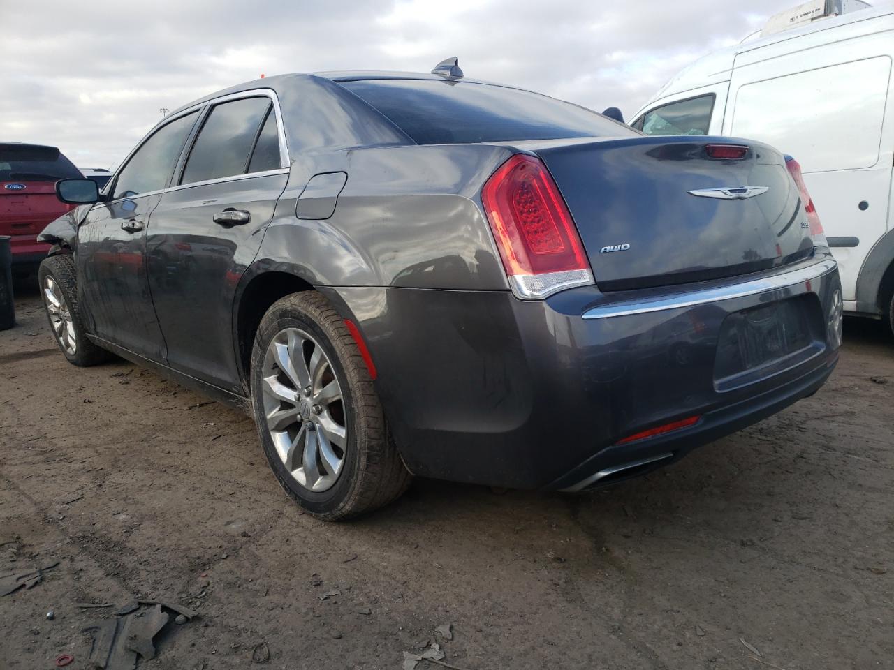Photo 3 from auction – 2015 CHRYSLER 300 LIMITE with VIN 2C3CCARG4FH923486