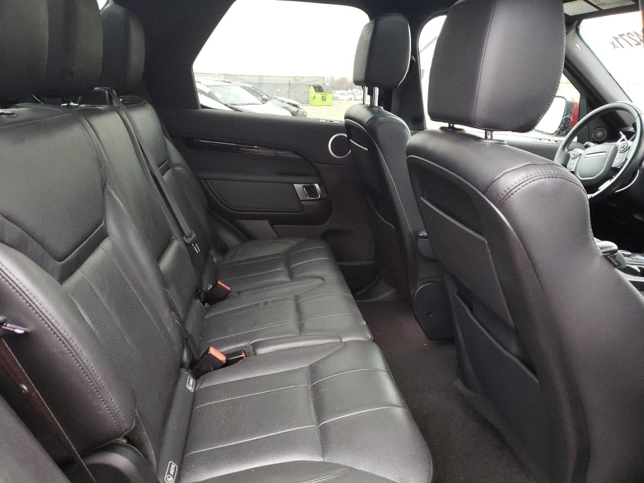 Photo 6 from auction – 2017 LAND ROVER DISCOVERY with VIN SALRGBBV1HA027679